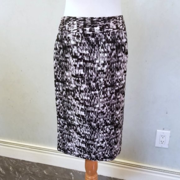 Banana Republic black and white skirt size 2 (N9) - Picture 1 of 5